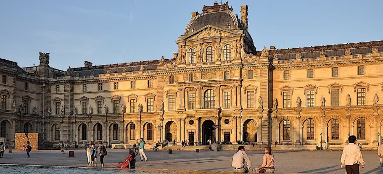 Louvre